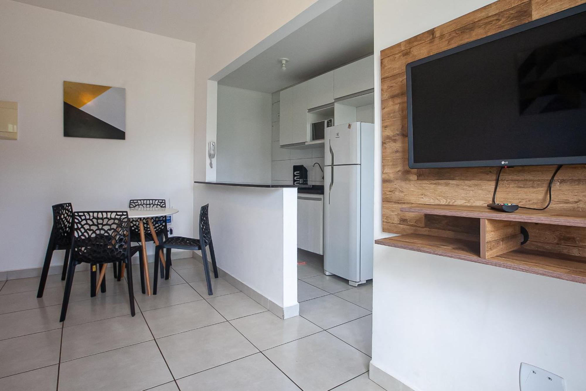 Apartment Jardim Palmeiras, Piscinas, Lazer, Estacionamento Coberto, Prox. Grande Ubatuba